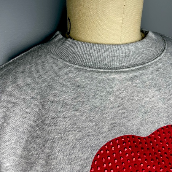 Crop top pullover sweatshirt Bedazzled Lips Kiss - Picture 5 of 10